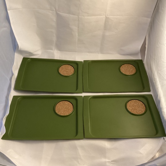 Vintage Acca Ware David Douglas Set of Avocado Green Plates Trays With Cork - Picture 1 of 14